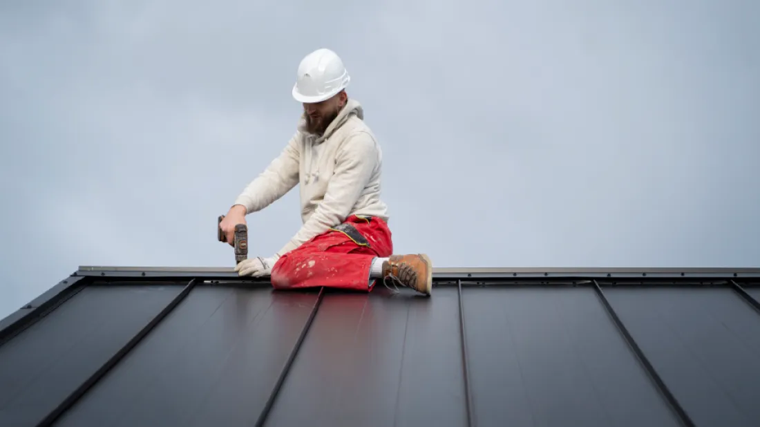 Wiatrownica dach – klucz do trwałości i ochrony Twojego dachu