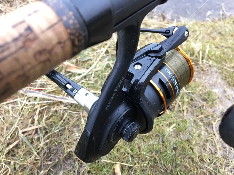 Jaka plecionka do feedera – wybierz najlepszą na udane połowy