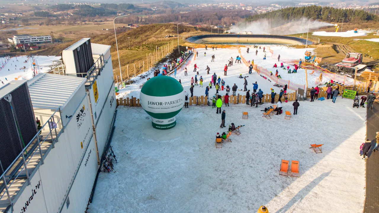 Kurzętnik atrakcje – poznaj niezwykłe miejsca na rodzinny wypoczynek