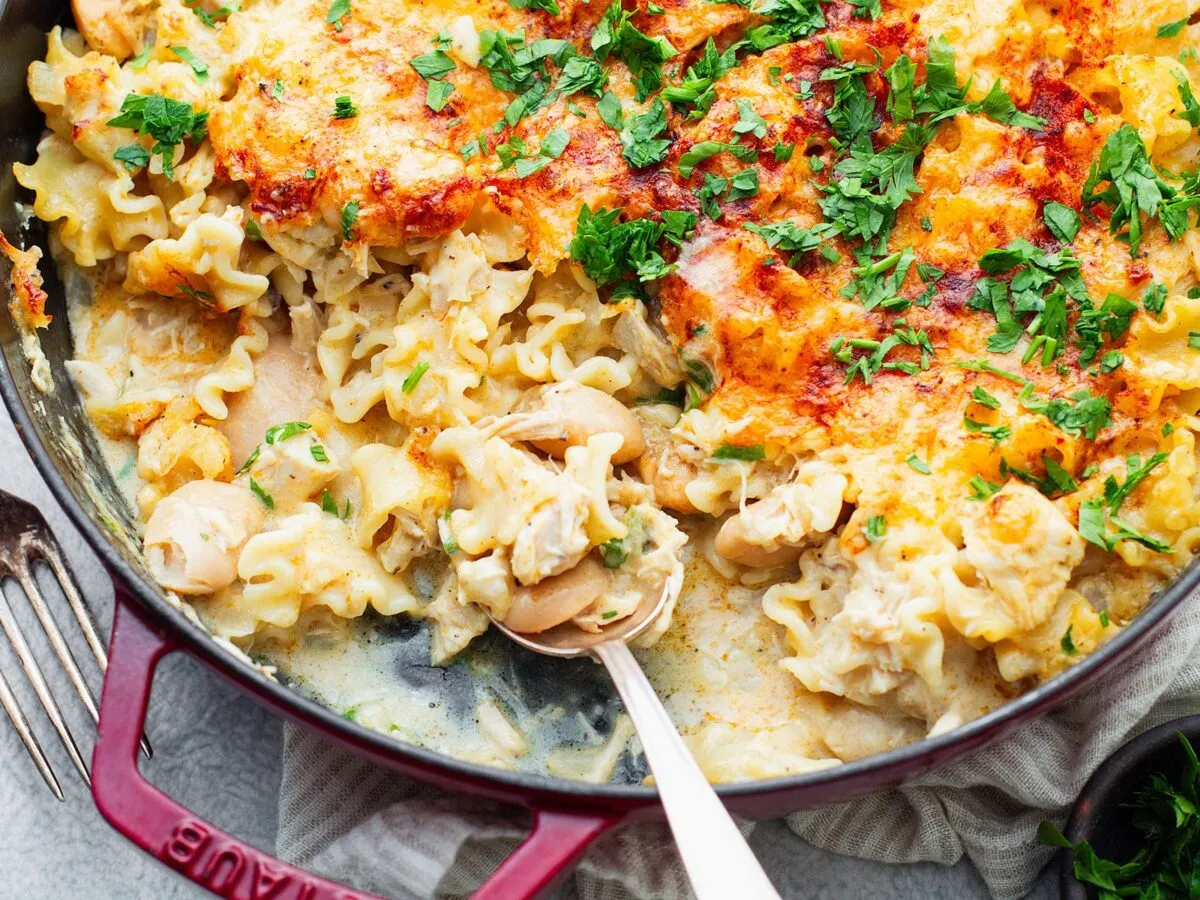 Zapiekanka makaronowa z kurczakiem: 3 sekrety idealnego obiadu!