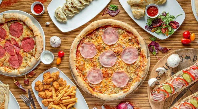 Gdzie zjeść w Elblągu? Odkryj najlepsze miejsca na smaczny posiłek