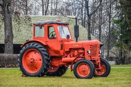 Gdzie jest filtr hydrauliki w MTZ 82? Odkryj jego lokalizację i wymianę