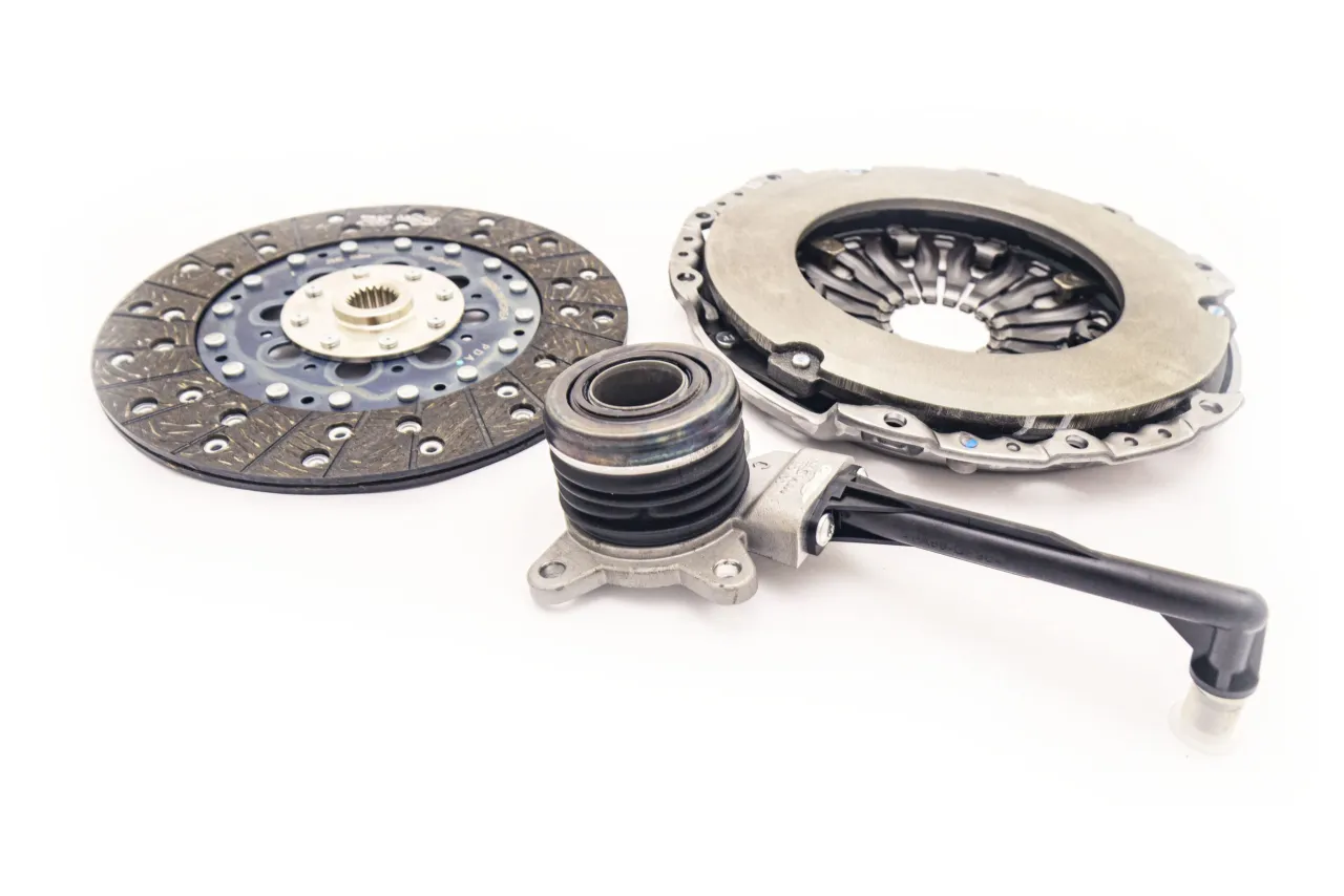 Jak sprawdzić czy sprzęgło się ślizga i uniknąć kosztownych napraw Jak sprawdzić czy sprzęgło się ślizga i uniknąć kosztownych napraw