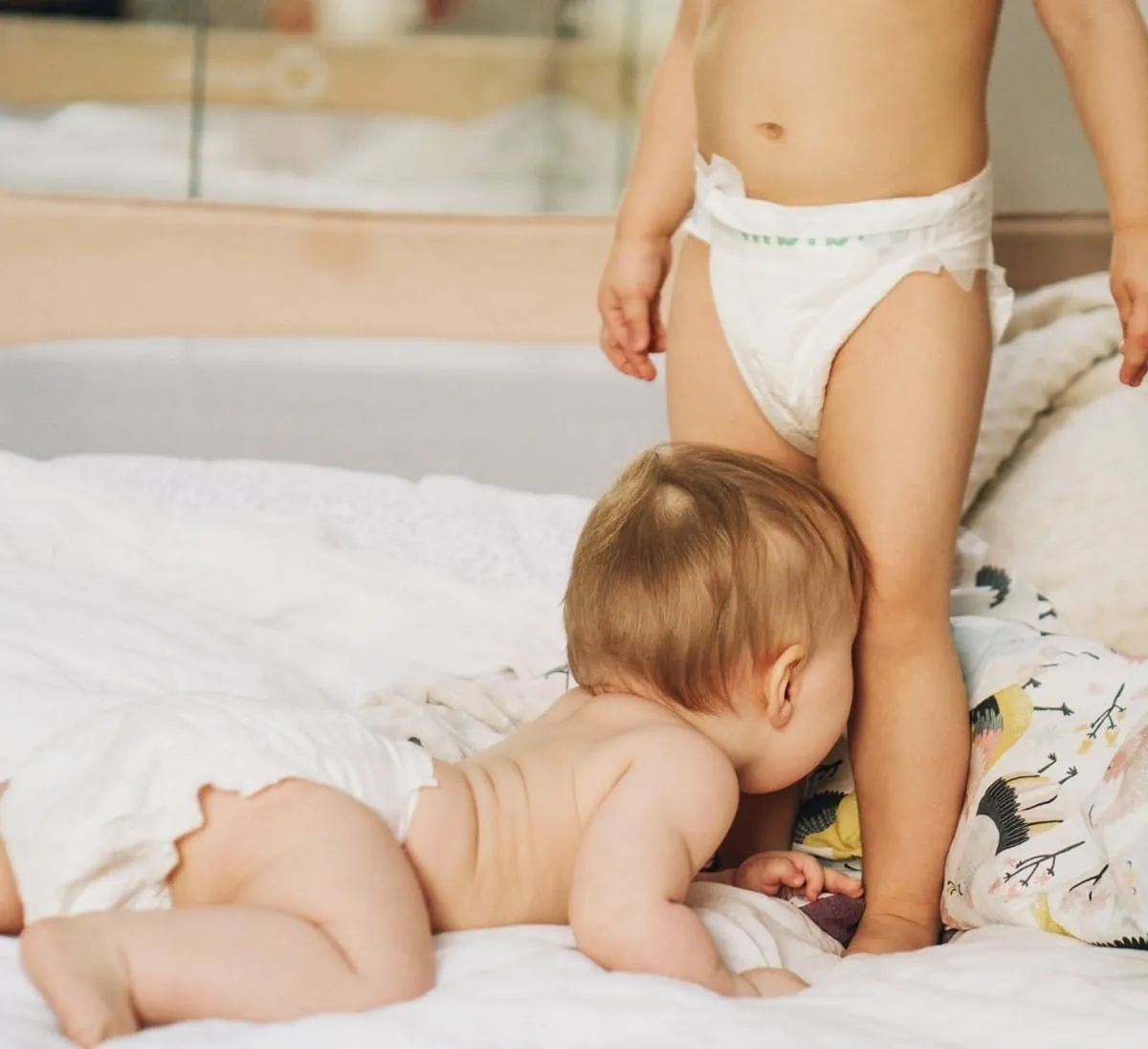 Ile pampersów dziennie zużywa dziecko? Odkryj, jak zaoszczędzić