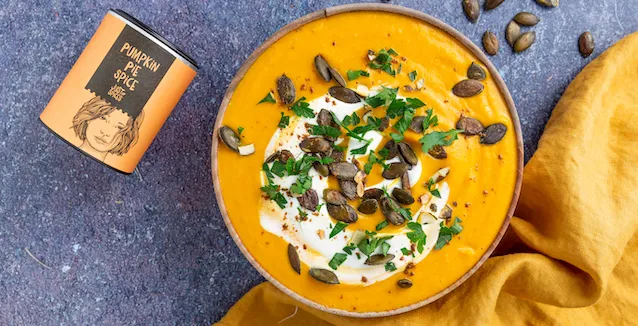 Die besten Gewürze für Kürbissuppe: So wird sie unwiderstehlich lecker Die besten Gewürze für Kürbissuppe: So wird sie unwiderstehlich lecker