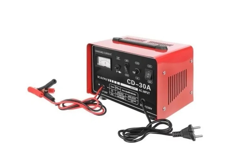 Jaki prostownik kupić? Wybierz inteligentny, oszczędź akumulator!