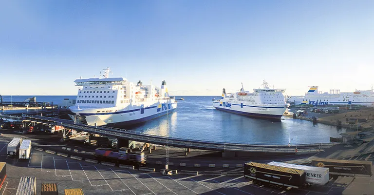 Ile trwa rejs z Polski do Szwecji? Zaskakujące czasy i trasy promowe!