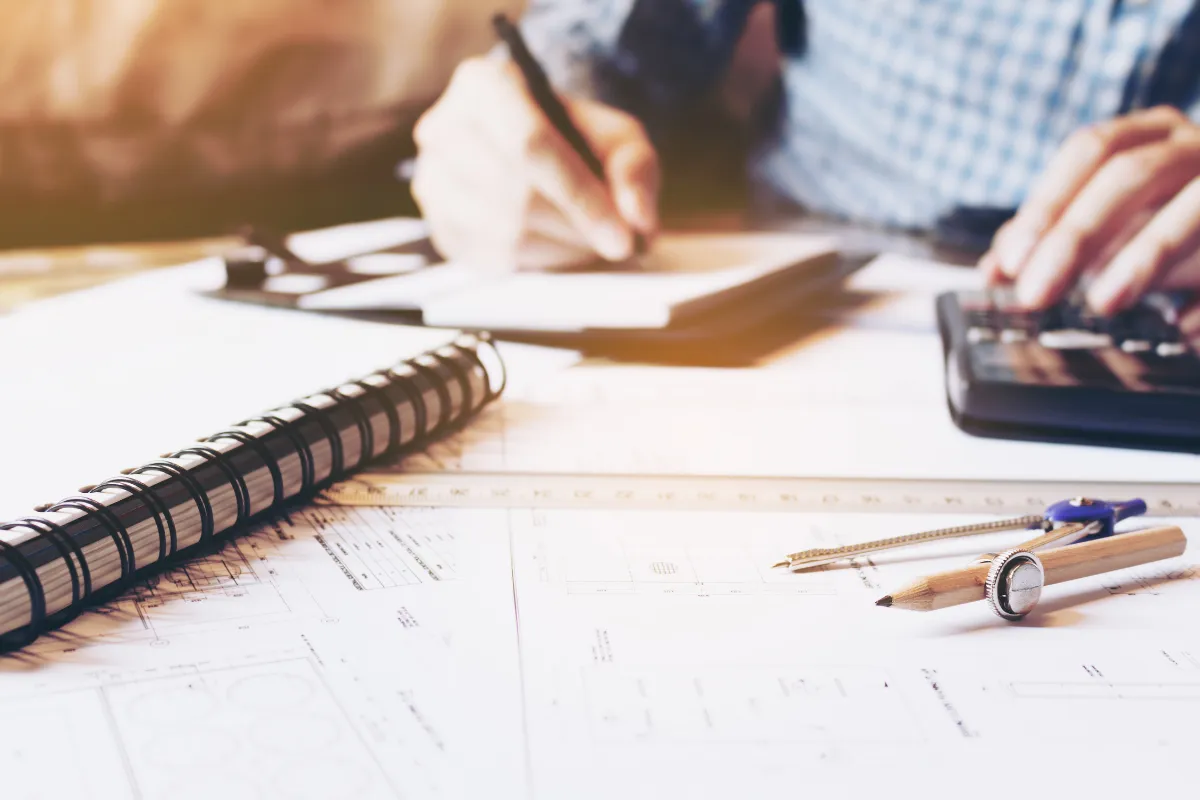 Jak obliczyć metry kwadratowe ściany i uniknąć kosztownych błędów