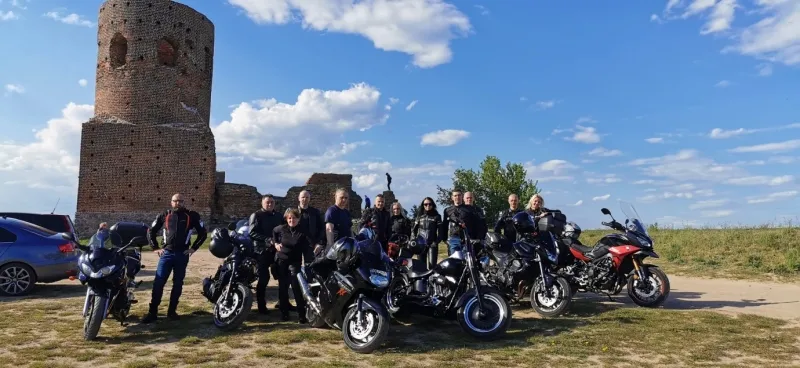 Najlepsze trasy motocyklowe w Poznaniu - odkryj ukryte skarby regionu