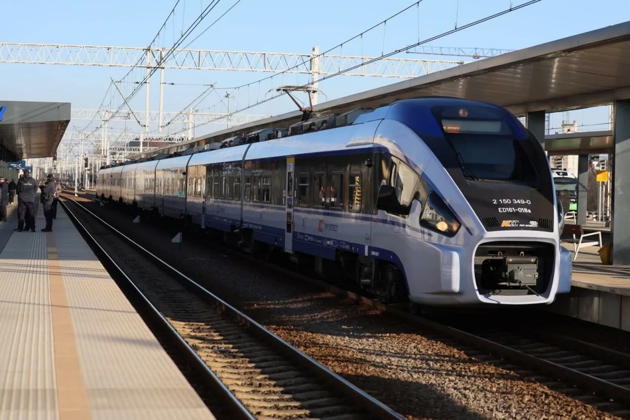 Kurs Lubartów Warszawa – sprawdź, gdzie pociąg się zatrzymuje