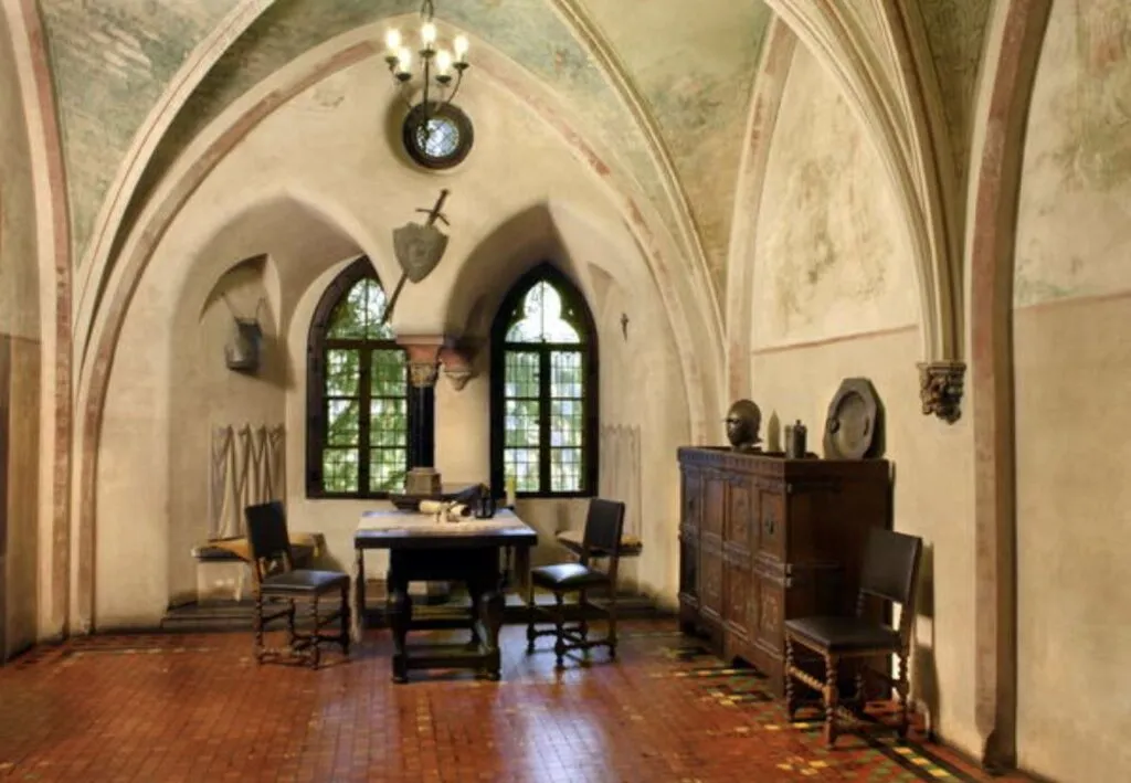 Ile pokoi ma zamek w Malborku? Fascynujące fakty o jego wnętrzach