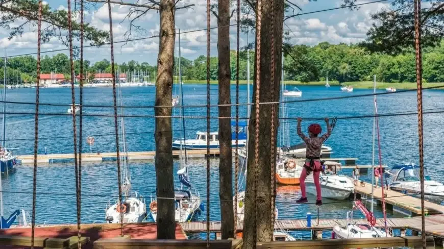 Najlepsze miejsca na Mazury z dziećmi - kompletny przegląd atrakcji dla rodzin