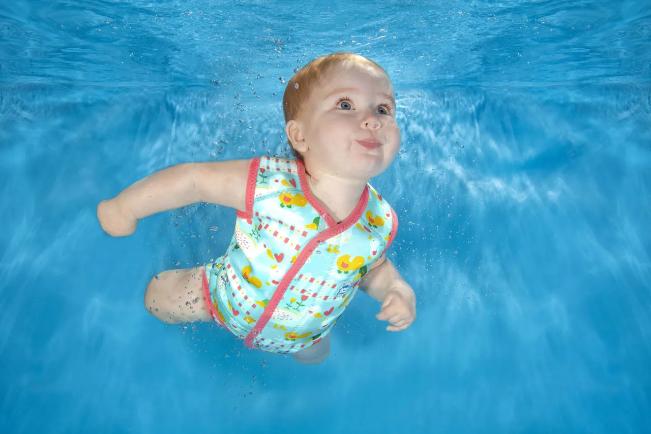 Najlepsza pianka do pływania dla niemowląt – bezpieczeństwo i komfort