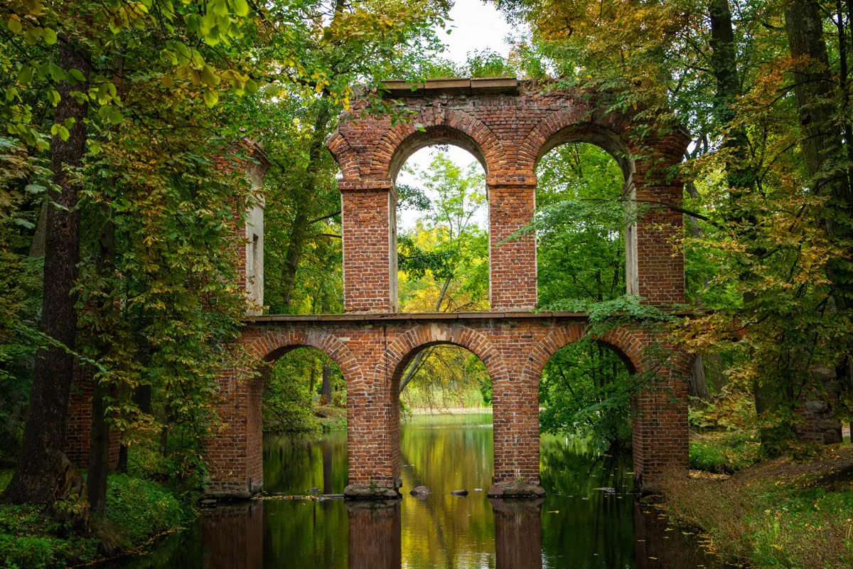 Arkadia atrakcje: Odkryj tajemnice najpiękniejszego parku w Polsce