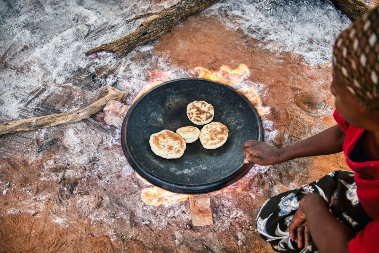 Co jedzą w Afryce? Odkryj niezwykłe smaki i tradycje kulinarne
