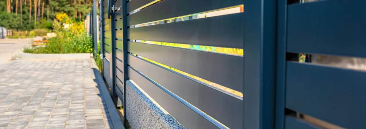 Jak zamontować przęsło ogrodzeniowe bez błędów - krok po kroku