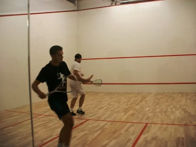 Squash w Koninie: Najlepsze kluby i wydarzenia, które musisz znać