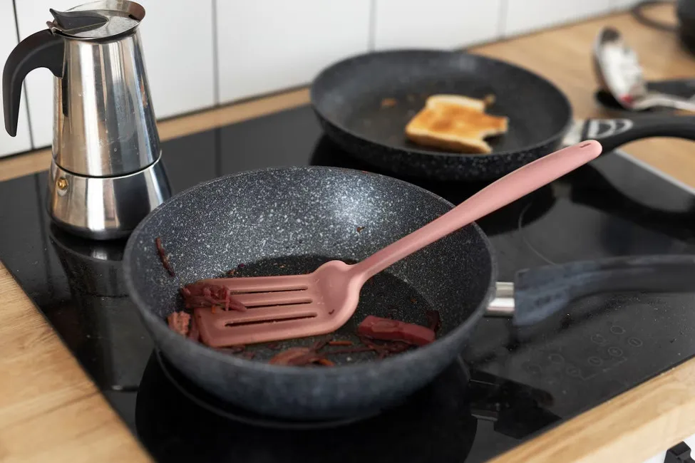 Kuchnia indukcyjna ile kW: poznaj moc i oszczędności energii