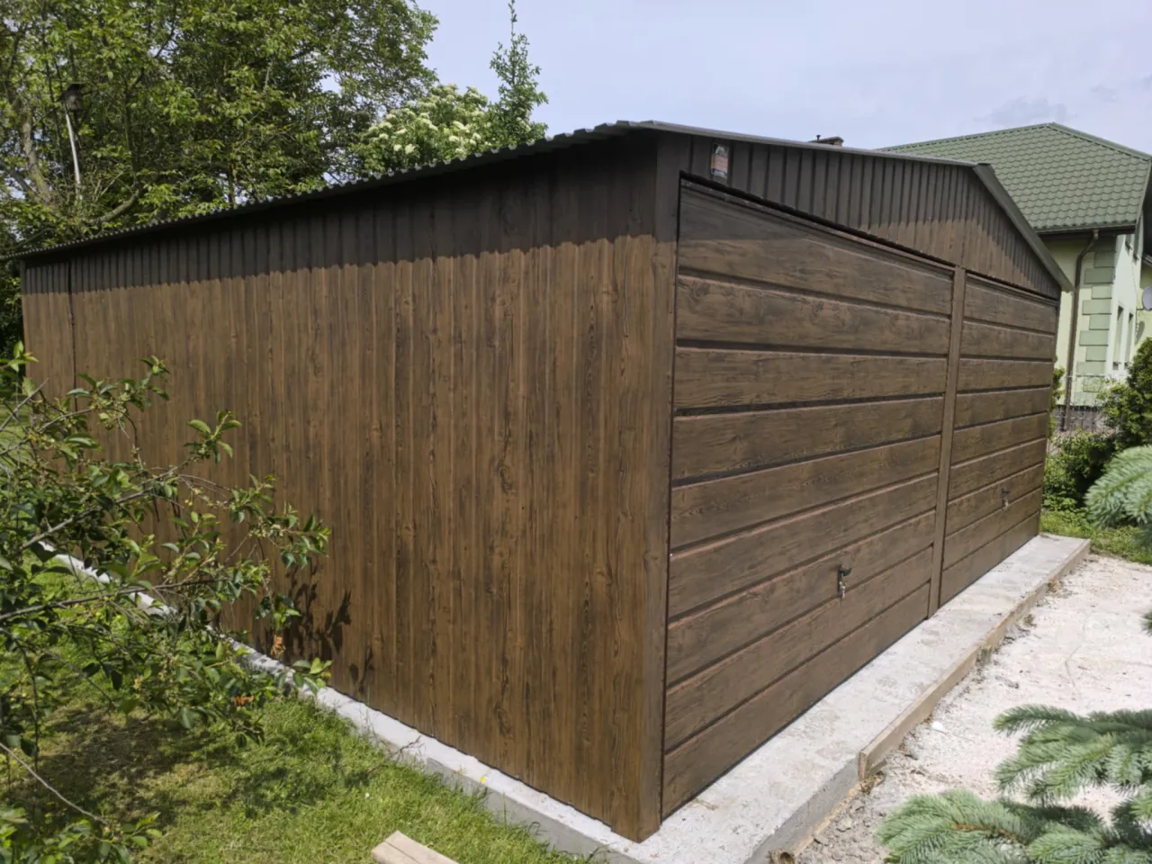 Jak pozbyć się wilgoci z garażu blaszanego? Skuteczne sposoby