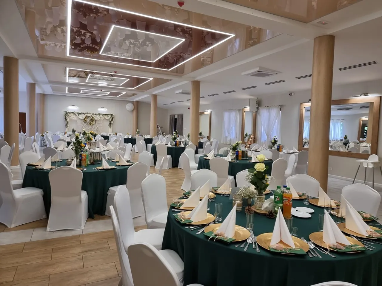 Rancho pod Bocianem: Wesele, Imprezy, Noclegi blisko Warszawy