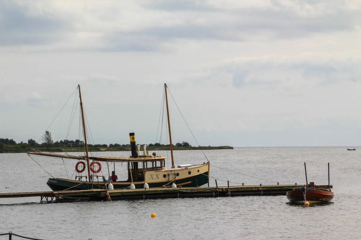 Atrakcje Chałupy: Odkryj najlepsze miejsca na relaks i zabawę