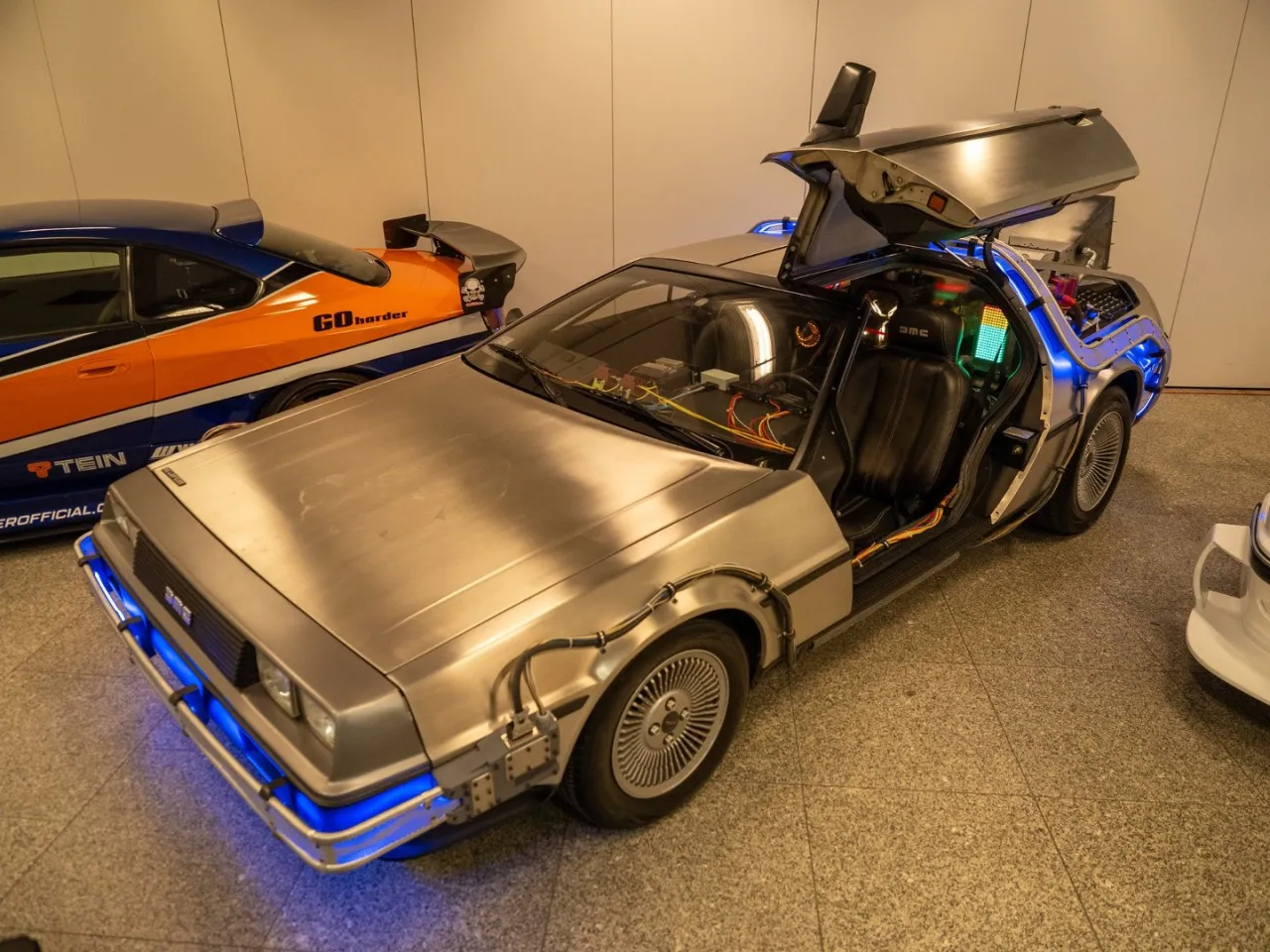 Najbardziej stylowe samochody z filmów – ikony, które musisz znać