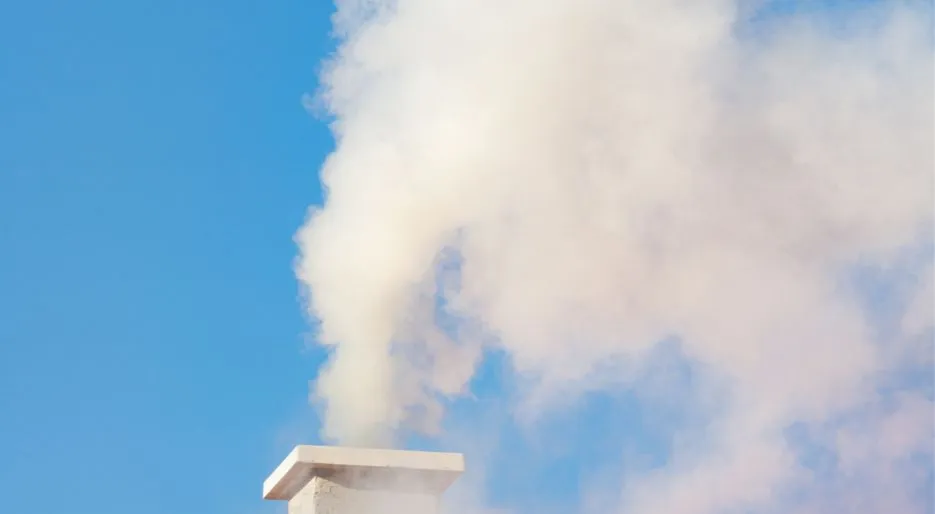 Cofający się dym z komina – odkryj przyczyny i sposoby na problem