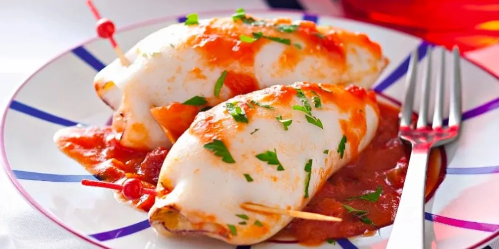 Recette d'encornets farcis aux fruits de mer : savoureuse et facile à préparer