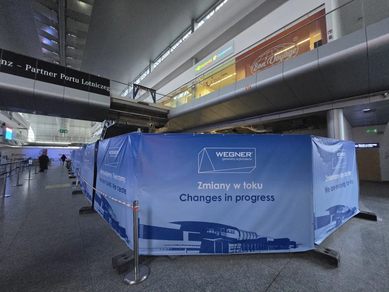 Kiedy zamykają lotnisko w Poznaniu? Sprawdź aktualny status i zmiany