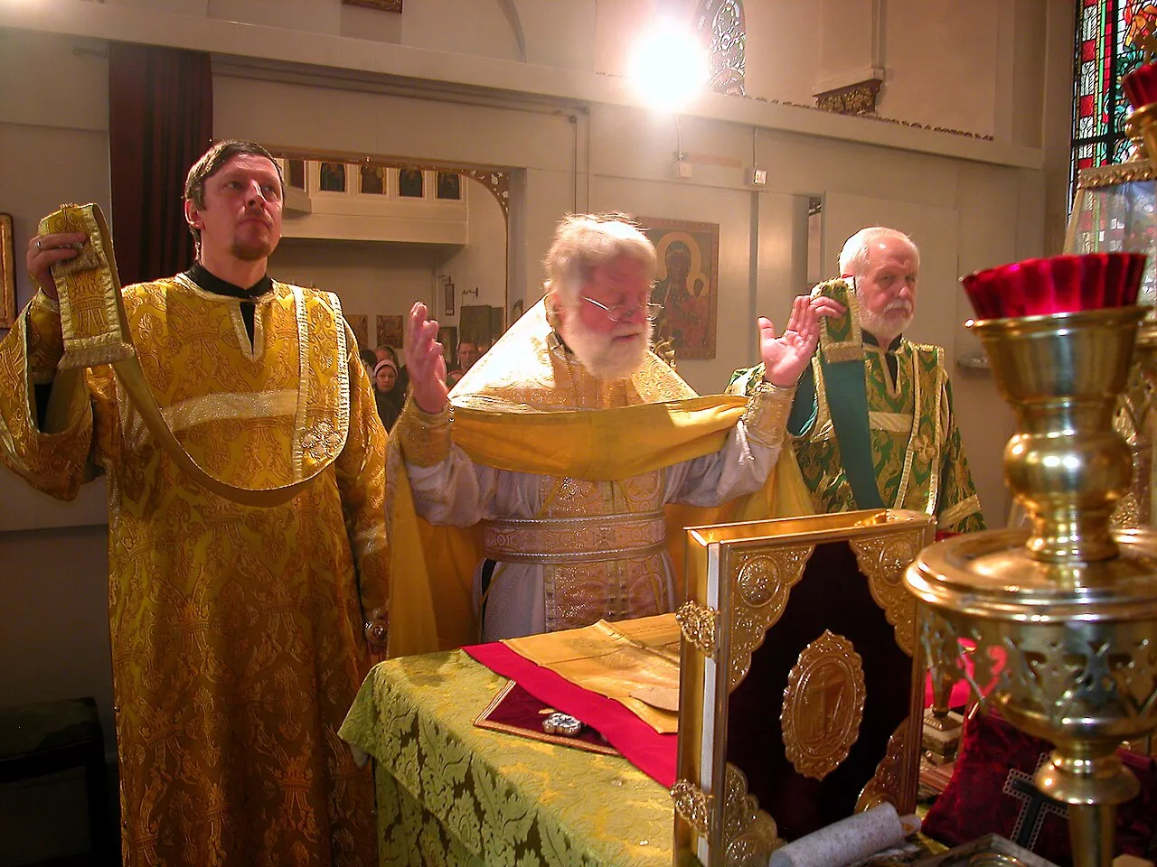 Trzecia Modlitwa Eucharystyczna: Pełny tekst i znaczenie