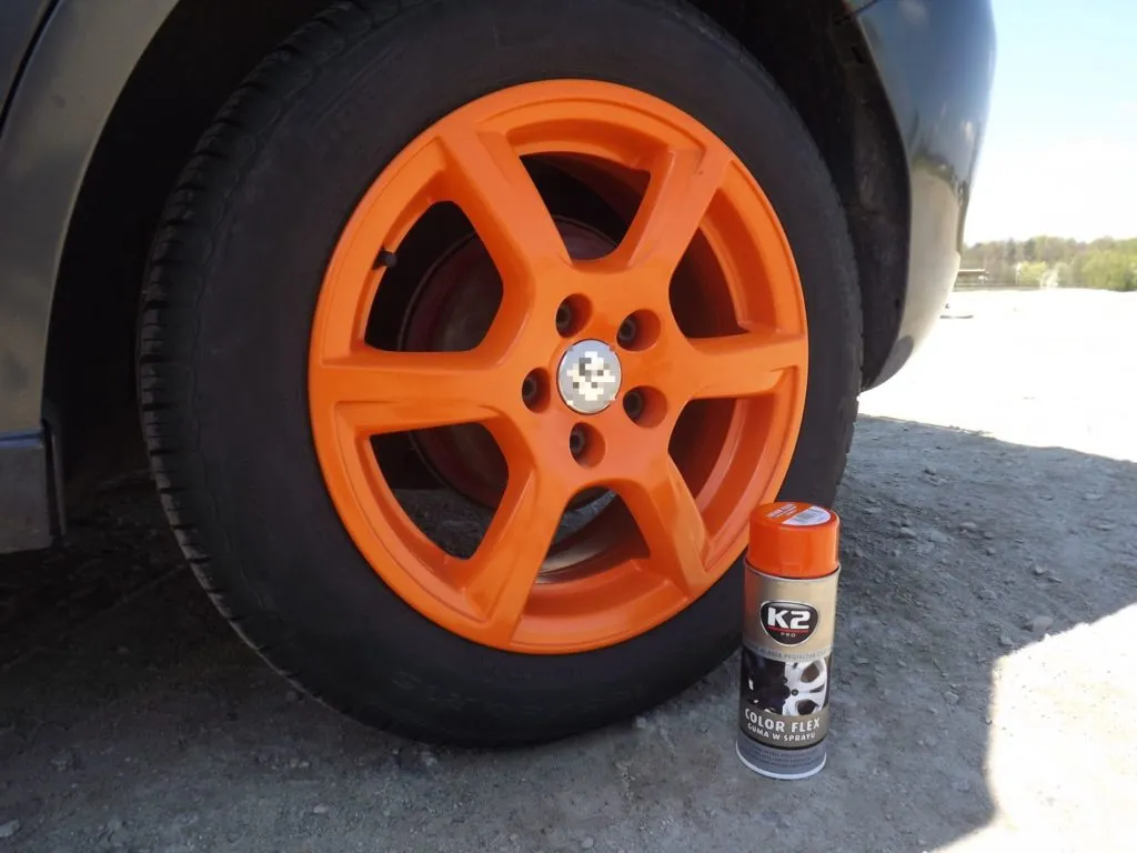 Czym malować gumę, aby uzyskać trwały i estetyczny efekt?