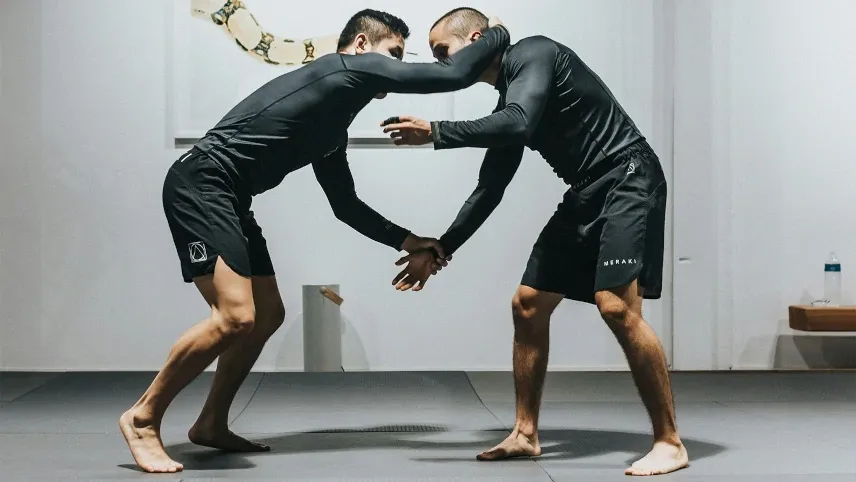 Jak zrobić rozgrzewkę w domu, aby uniknąć kontuzji i poprawić wyniki