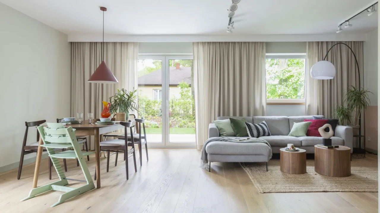 Idealne wnętrze: Jak dobrać kolor ścian do podłogi? Uniknij błędów!