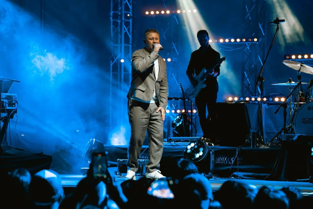 Ile trwa koncert Andrzeja Piasecznego? Zaskakujące fakty o czasie trwania