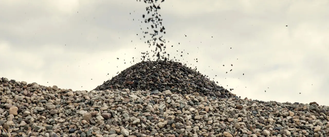 Ile potrzeba żwiru na m2? Uniknij kosztownych błędów w obliczeniach