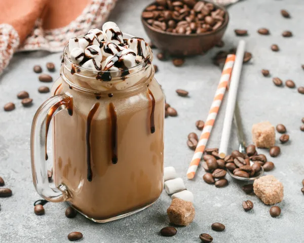 Jak zrobić kawę sypaną? Prosty przepis na idealny napój