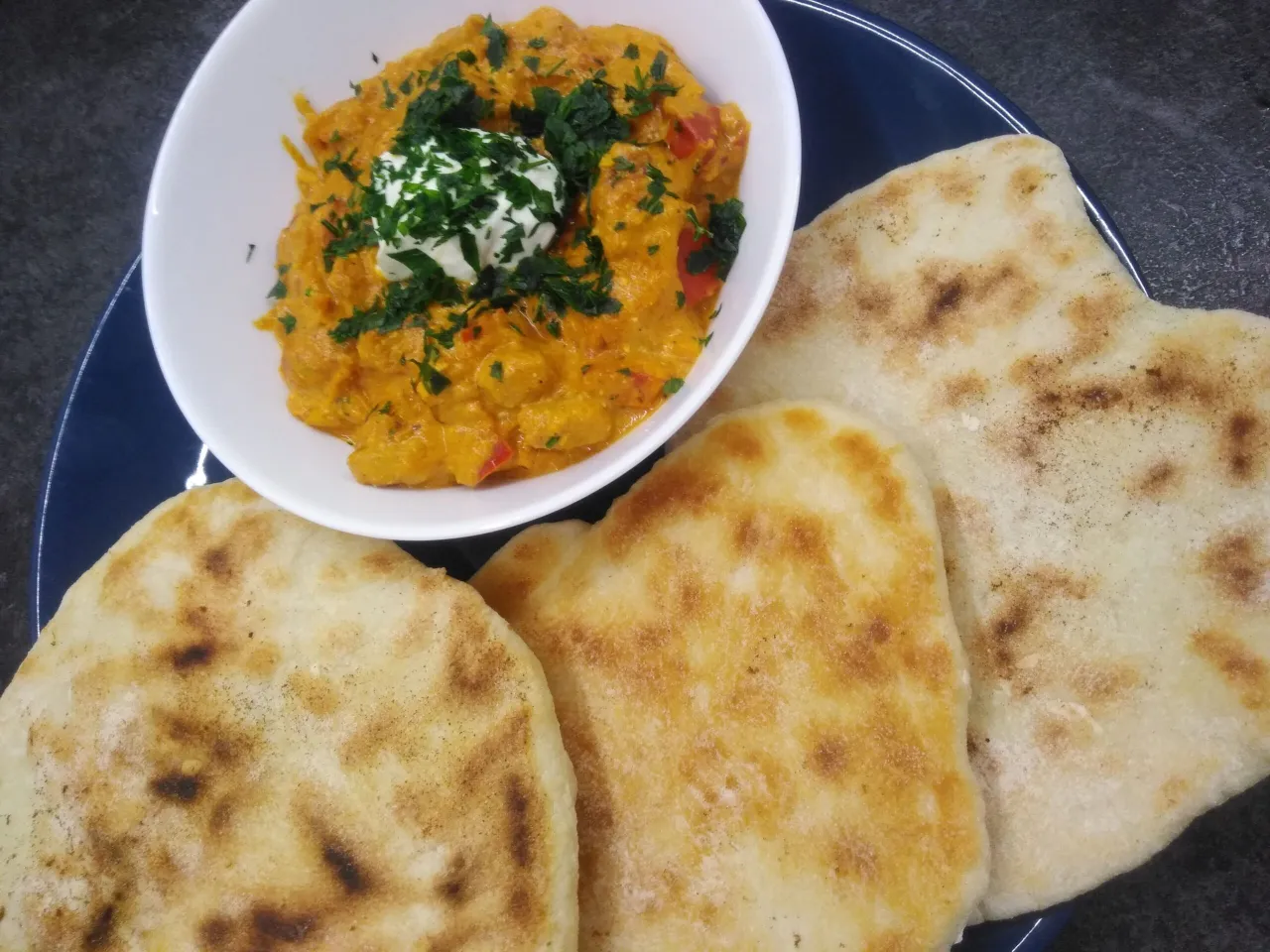 Jak zrobic chlebek naan w prosty sposób - idealny do curry