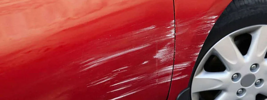 Usuwanie rys z lakieru: DIY czy detailing? Poradnik krok po kroku