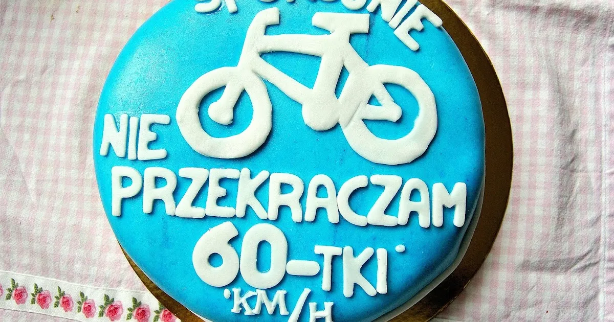 Napis na tort na 60. urodziny: 100+ pomysłów. Wybierz idealny!