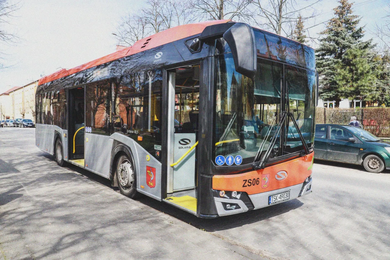 Gdzie zatrzymuje się PKS w Skarżysku? Sprawdź najważniejsze przystanki