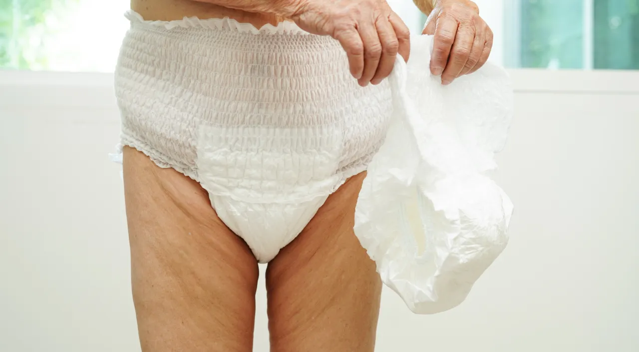 Jak załatwić darmowe pampersy dla osoby starszej bez zbędnych kosztów