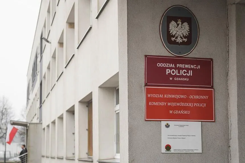 Jak napisać raport do komendanta policji, aby uniknąć błędów?