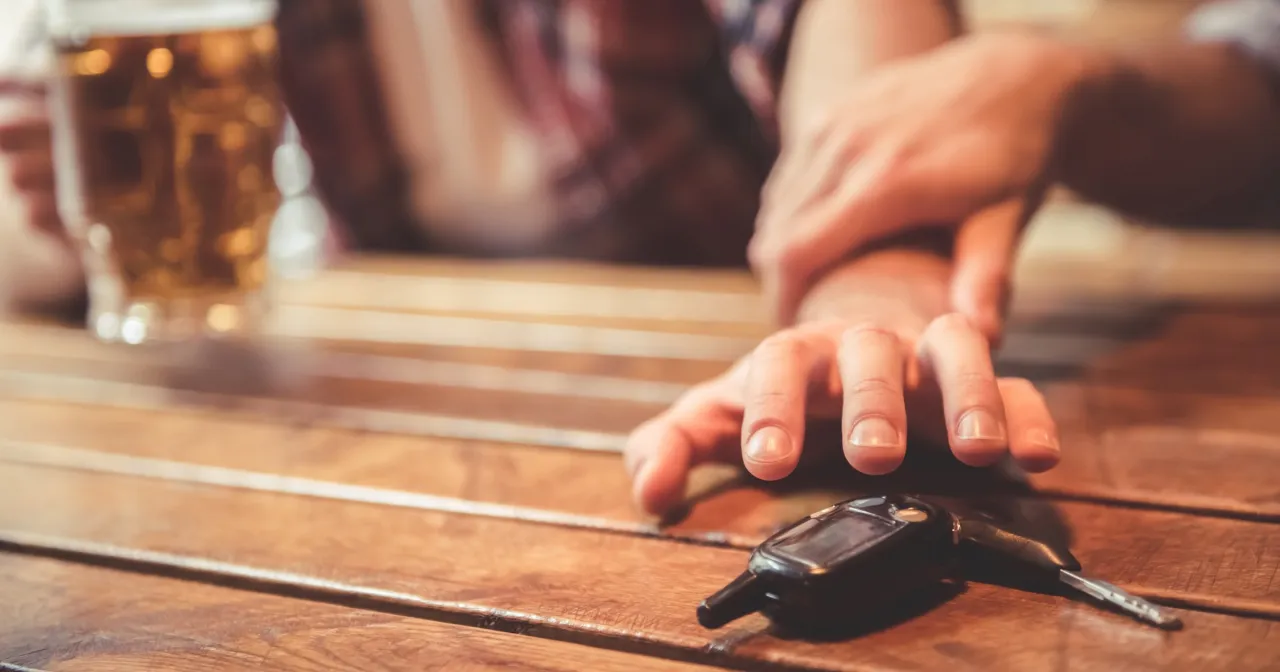 Ile trzeba odczekać po wypiciu piwa, by nie ryzykować na drodze? Ile trzeba odczekać po wypiciu piwa, by nie ryzykować na drodze?