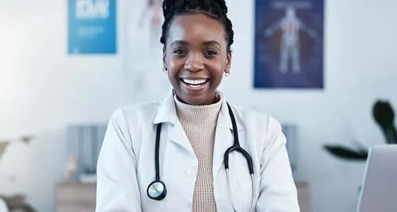 Jak długo szpital przechowuje dokumentację medyczną? Oto co musisz wiedzieć