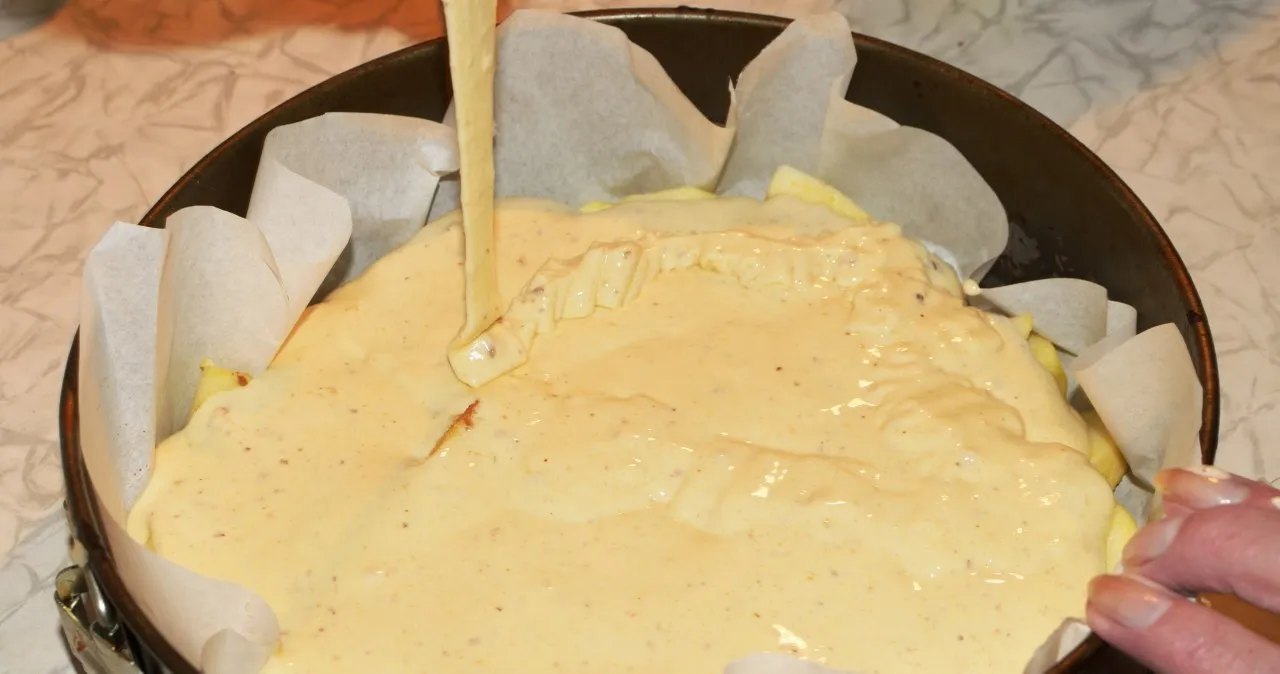 Przepis na wilgotne ciasto, które zawsze wychodzi idealnie miękkie