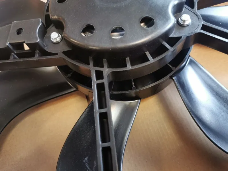 Jak sprawdzić czujnik wentylatora chłodnicy i uniknąć przegrzania silnika