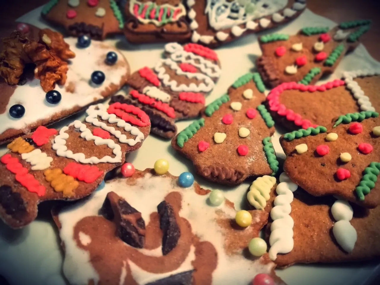 Ile kalorii ma 1 piernik w czekoladzie? Sprawdź, co musisz wiedzieć