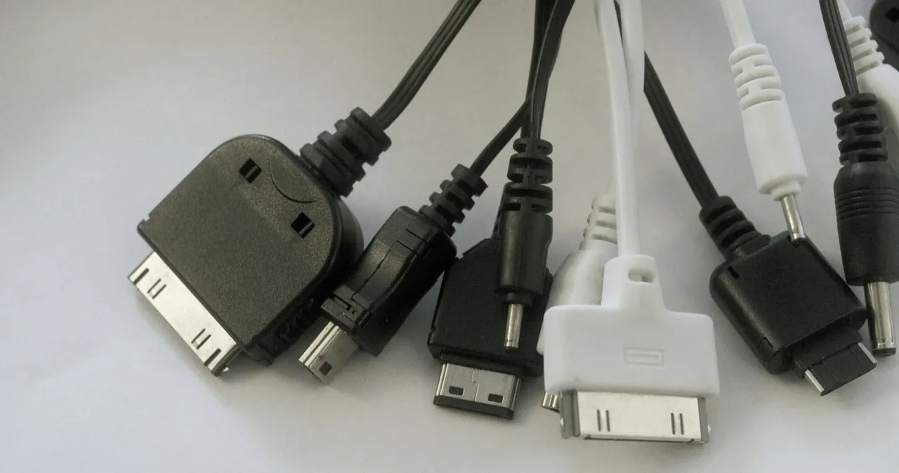 Jaki kabel do szybkiego ładowania? Wybierz najlepszy dla swojego telefonu