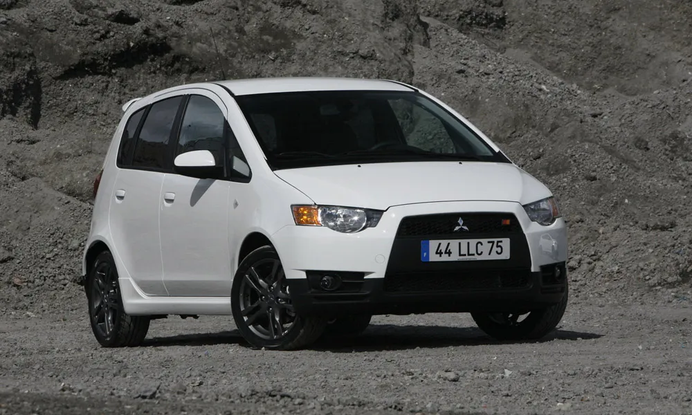 Mitsubishi Colt VI! Czy warto go kupić? 7 zaskakujących faktów!