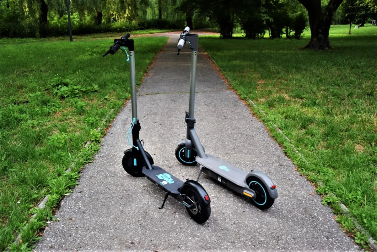 Jak włączyć bluetooth w Motus Scooty 10 i uniknąć problemów z łącznością